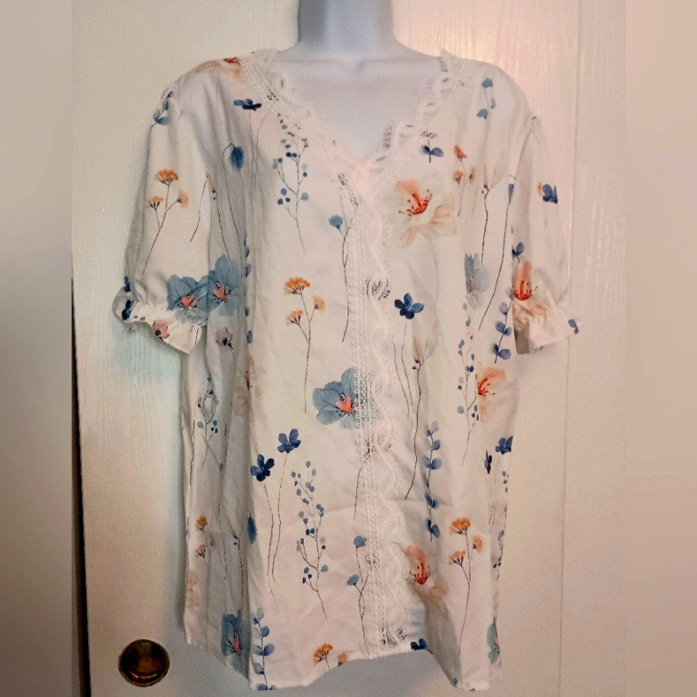 Feminine floral blouse, sz XL, Shein